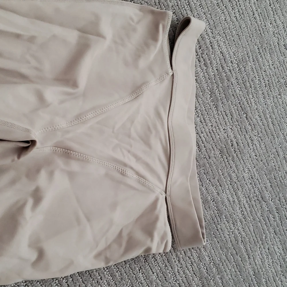 Tights - Picture 3 of 3